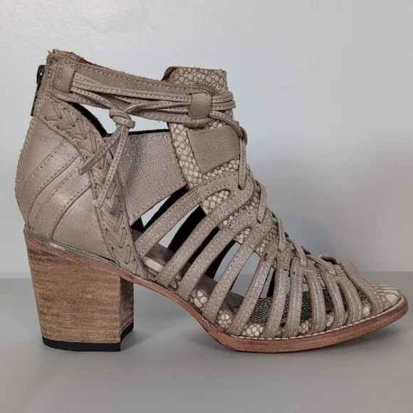 Freebird Wazee Heeled Sandals - Picture 4 of 11